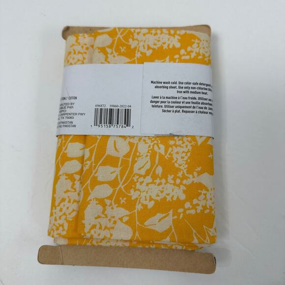 NEW Loops & Threads Yellow Floral Fabric 1 Yard 36 x 44 100% Cotton - Picture 2 of 4